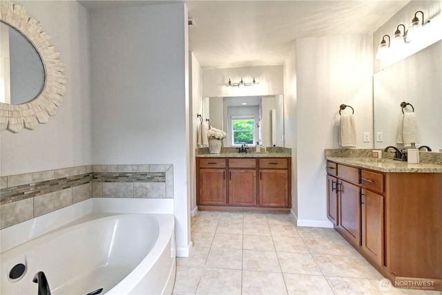 21218 SE 260th Street, Maple Valley, WA 98038