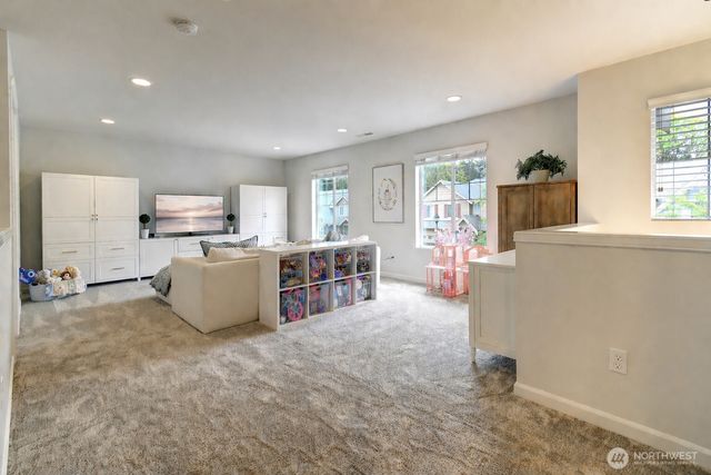 21218 SE 260th Street, Maple Valley, WA 98038