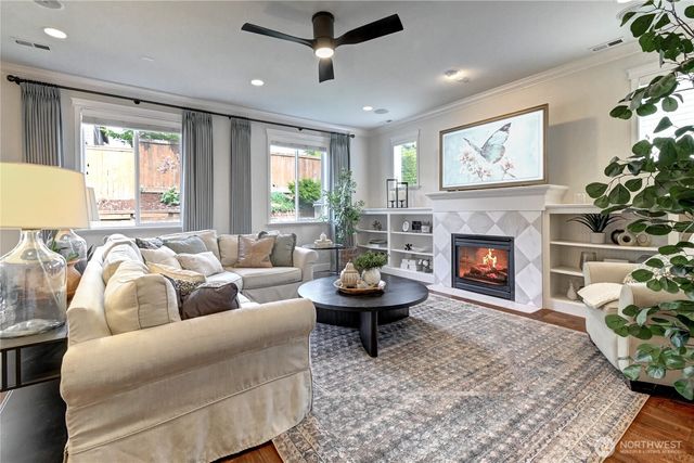 21218 SE 260th Street, Maple Valley, WA 98038