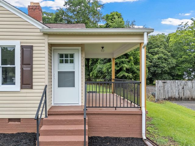 714 Holmes Street, Gaffney, SC 29341