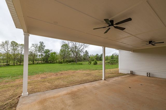 469 Madison County Road 1536, Huntsville, AR 72740