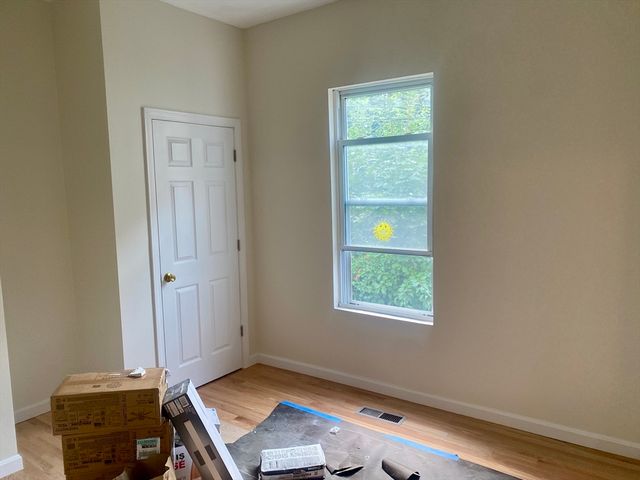 126 Thorndike 1, Cambridge, MA 02141