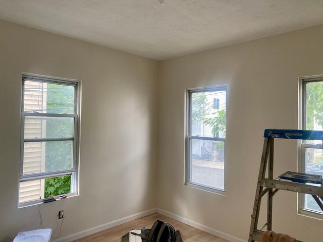 126 Thorndike 1, Cambridge, MA 02141