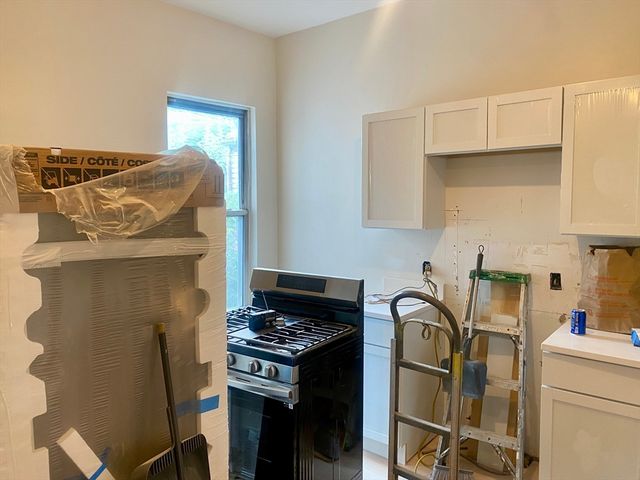 126 Thorndike 1, Cambridge, MA 02141