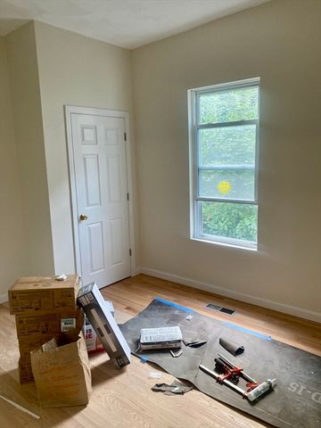 126 Thorndike 1, Cambridge, MA 02141