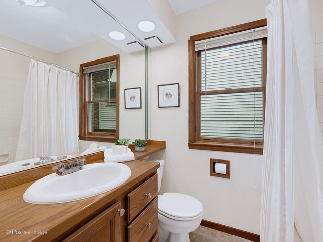 613 N Spring Avenue, La Grange Park, IL 60526