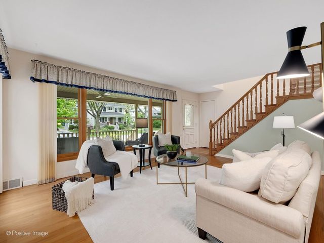 613 N Spring Avenue, La Grange Park, IL 60526