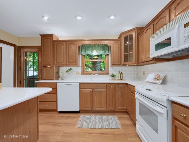 613 N Spring Avenue, La Grange Park, IL 60526