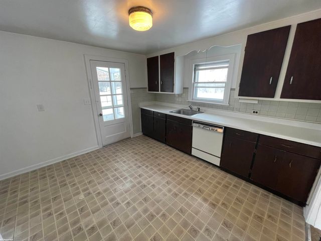 42041 Little Road, Clinton Twp, MI 48036