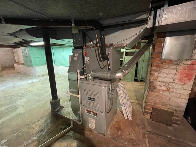 42041 Little Road, Clinton Twp, MI 48036