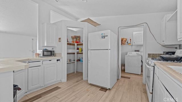 1227 Alfalfa, 29 Palms, CA 92277