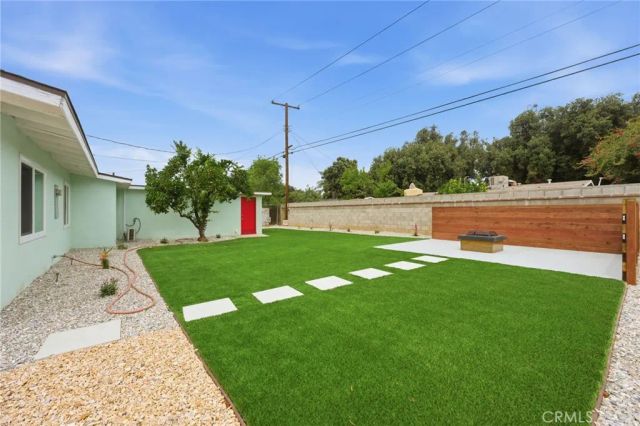 3833 Overland, Riverside, CA 92503