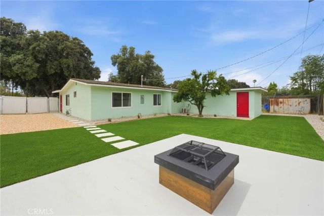 3833 Overland, Riverside, CA 92503