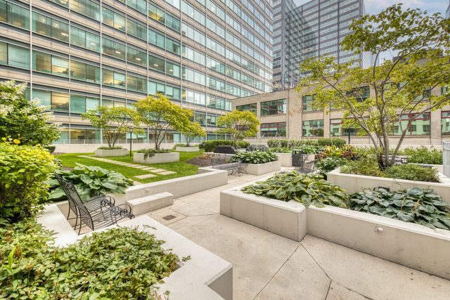 125 S JEFFERSON Street 2305, Chicago, IL 60661