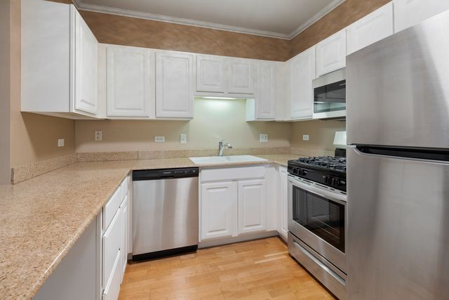 125 S JEFFERSON Street 2305, Chicago, IL 60661