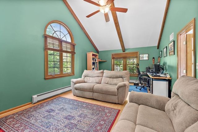 4 Dix Rd, Franklin, MA 02038