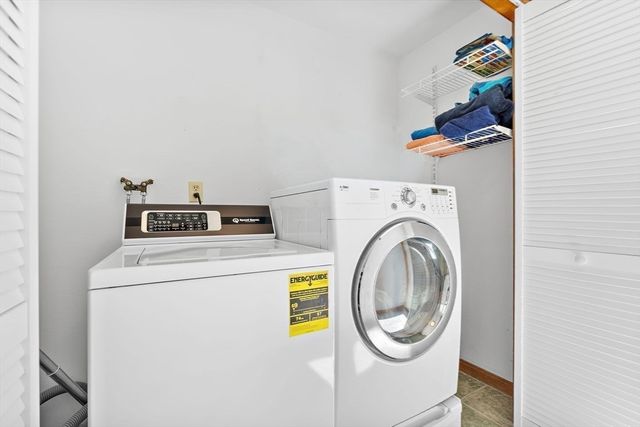 4 Dix Rd, Franklin, MA 02038