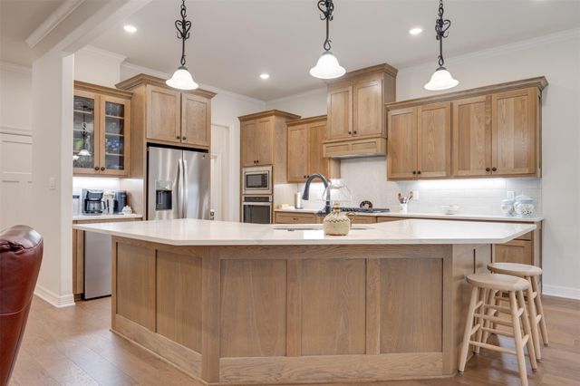 3113 Shadow Pine DR, Larue, TX 75770