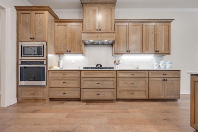 3113 Shadow Pine DR, Larue, TX 75770