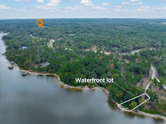 3113 Shadow Pine DR, Larue, TX 75770