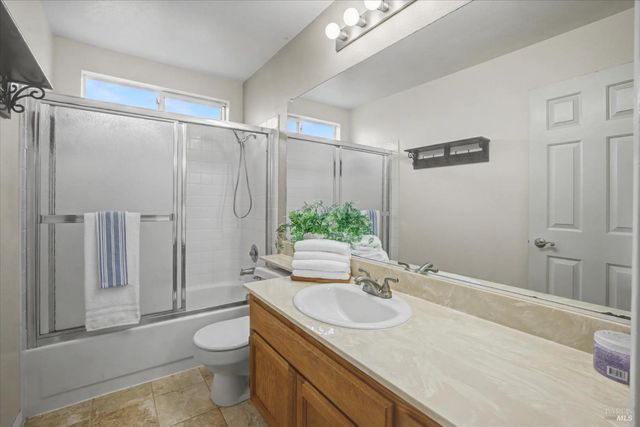 1030 Fox Hound Rd, Vacaville, CA 95687