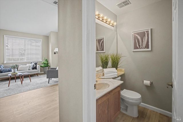 1030 Fox Hound Rd, Vacaville, CA 95687