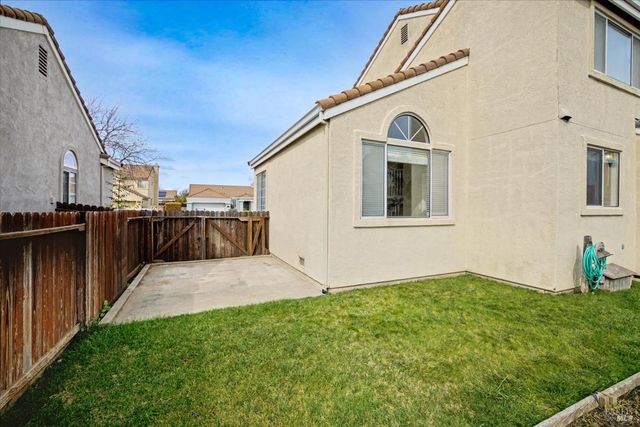 1030 Fox Hound Rd, Vacaville, CA 95687