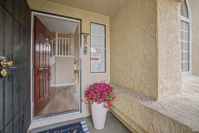 1030 Fox Hound Rd, Vacaville, CA 95687