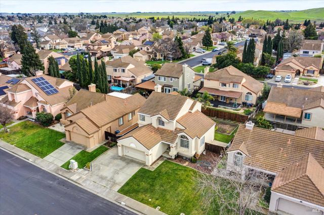 1030 Fox Hound Rd, Vacaville, CA 95687