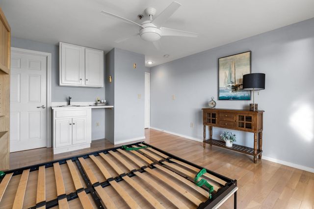 550 Winnacunnet Rd # 318, Hampton, NH 03842