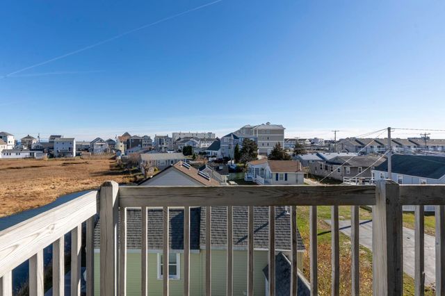 550 Winnacunnet Rd # 318, Hampton, NH 03842