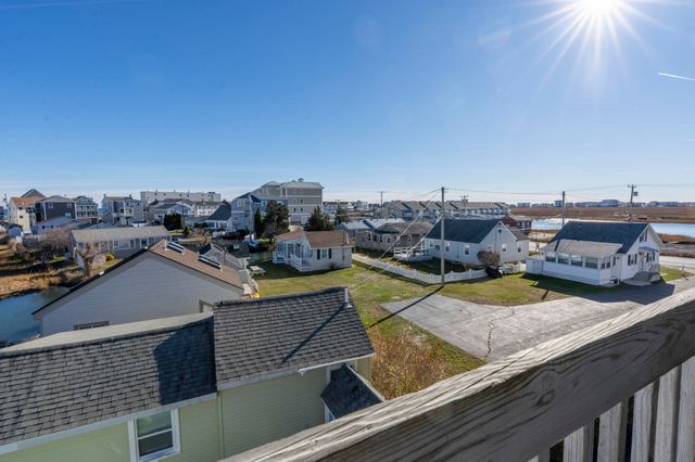 550 Winnacunnet Rd # 318, Hampton, NH 03842