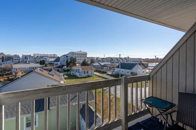 550 Winnacunnet Rd # 318, Hampton, NH 03842