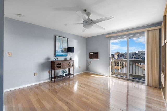 550 Winnacunnet Rd # 318, Hampton, NH 03842