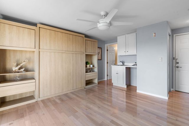 550 Winnacunnet Rd # 318, Hampton, NH 03842