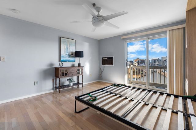 550 Winnacunnet Rd # 318, Hampton, NH 03842