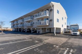 550 Winnacunnet Rd # 318, Hampton, NH 03842