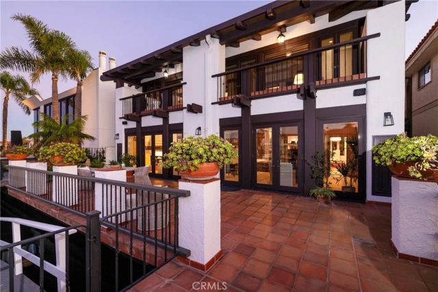 47 Linda Isle, Newport Beach, CA 92660