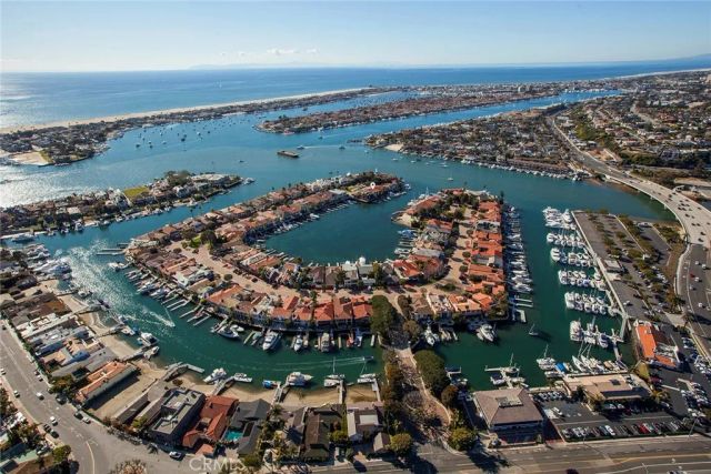 47 Linda Isle, Newport Beach, CA 92660
