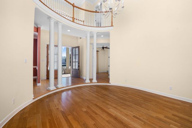 8471 POWDER PLANT DR, Millington, TN 38053