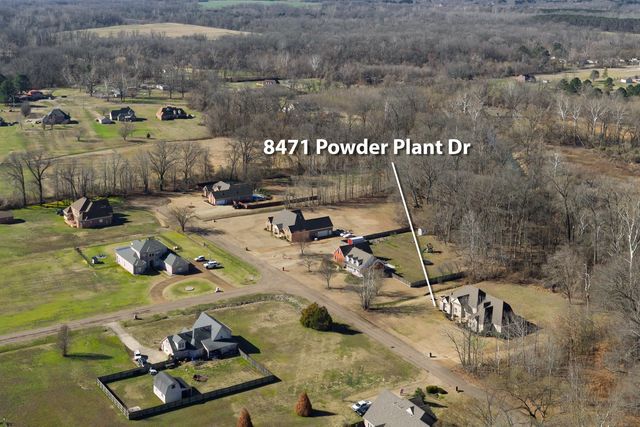 8471 POWDER PLANT DR, Millington, TN 38053