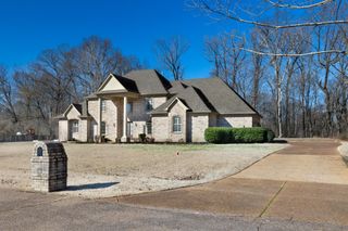 8471 POWDER PLANT DR, Millington, TN 38053