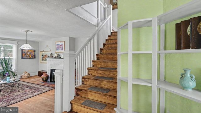 6626 1ST ST NW, Washington, DC 20012