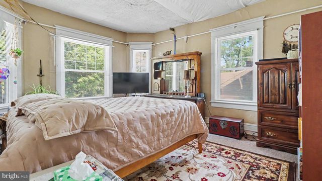 6626 1ST ST NW, Washington, DC 20012