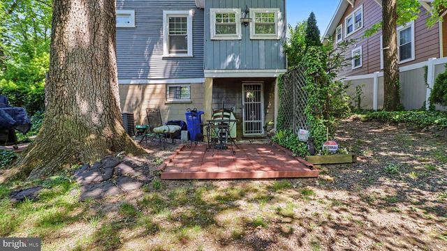 6626 1ST ST NW, Washington, DC 20012
