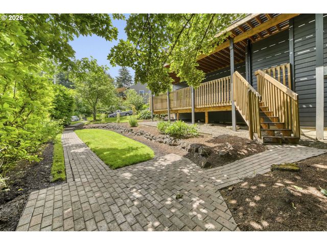 4322 Sw TERLYN Ct, Portland, OR 97221
