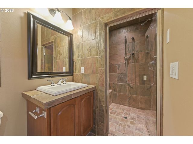 4322 Sw TERLYN Ct, Portland, OR 97221