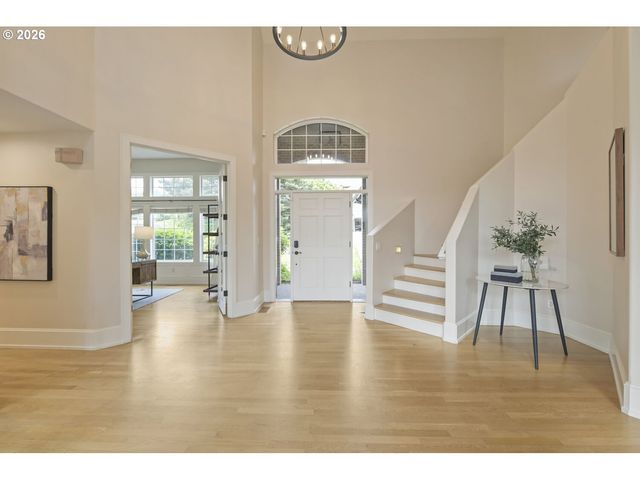 4322 Sw TERLYN Ct, Portland, OR 97221