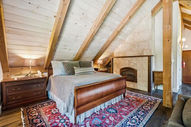 530 Houston Farm Road, Stowe, VT 05672