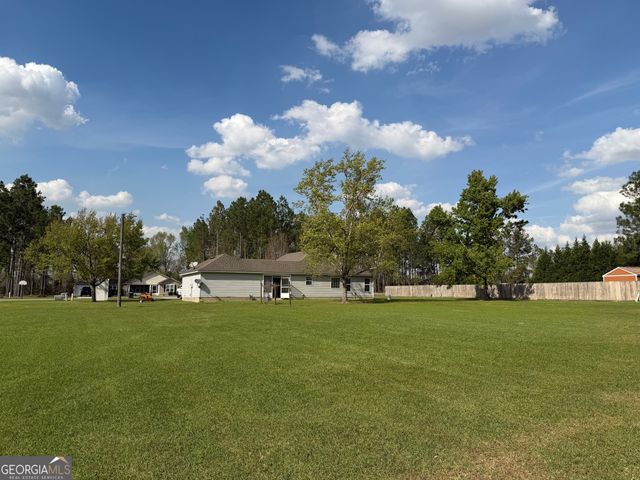 257 Mountain Laurel Road, Nashville, GA 31639